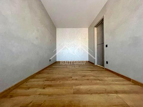 квартира за адресою Українська вул., 98