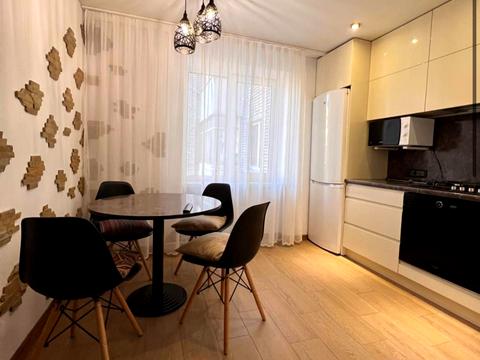 квартира по адресу Широкая ул., 100