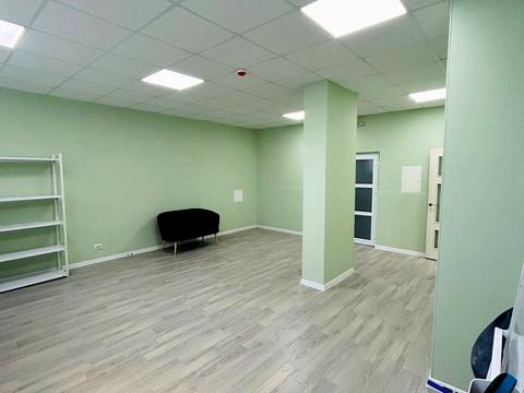 комерційна за адресою Карла Мікльоша вул., 15