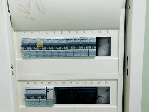 комерційна за адресою Карла Мікльоша вул., 15