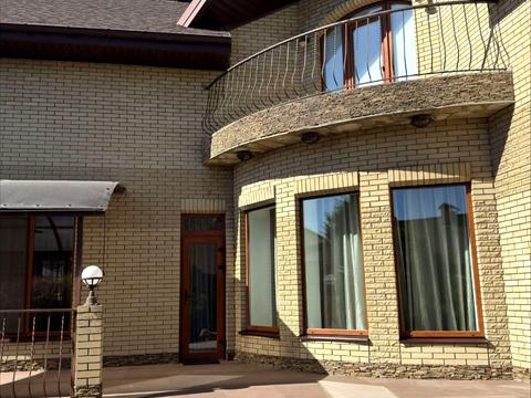 будинок за адресою Абрикосова