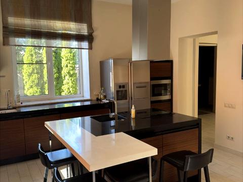 будинок за адресою Абрикосова