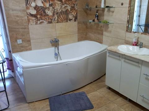 будинок за адресою с. Зимна Вода, Лугова вул., 32