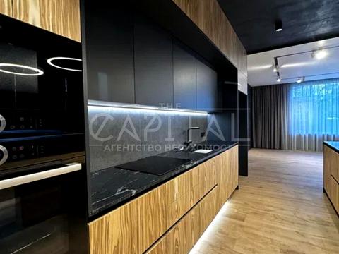 дом по адресу Революції Гідності ул. (Революції), 20