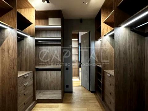 дом по адресу Революції Гідності ул. (Революції), 20