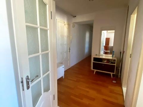 квартира за адресою Академіка Корольова вул., 46