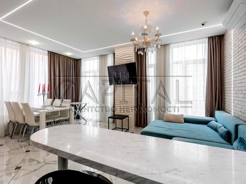 квартира за адресою Регенераторна вул., 4к2