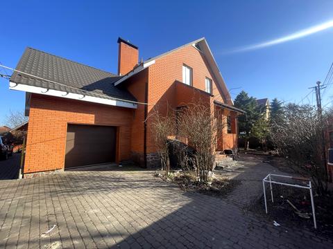 будинок за адресою Кленова вул., 28