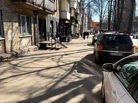 комерційна за адресою Гарматна вул., 49