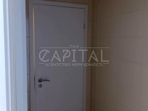 комерційна за адресою Голосіївський просп. (40-річчя Жовтня), 132