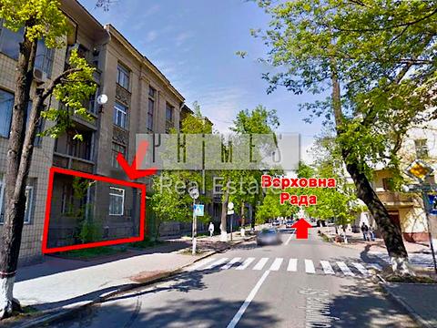 комерційна за адресою Шовковична вул., 10