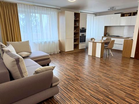 квартира за адресою Степана Бандери просп., 90