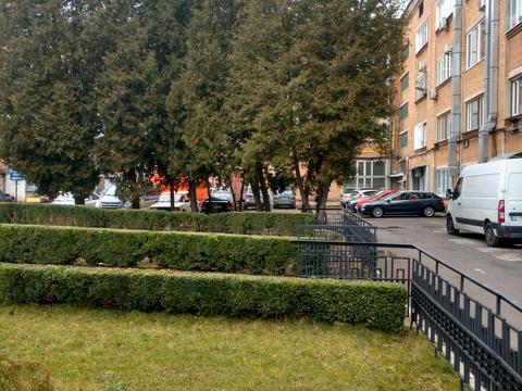 комерційна за адресою Василя Червонія вул. (Гагаріна), 39