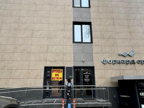 комерційна за адресою Соборна пл. (Жовтнева), 14