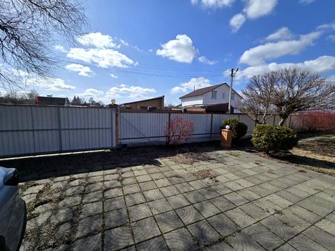 будинок за адресою Квітнева, 6