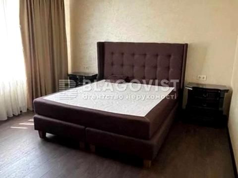 будинок за адресою Гідності вул. (Жертв Революції), 1