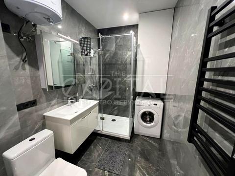 квартира за адресою Зарічна вул., 4