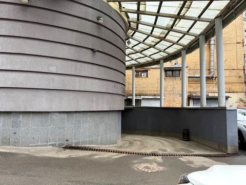 комерційна за адресою Олеся Гончара вул., 57-Б