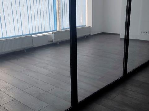 комерційна за адресою Богдана Хмельницького вул., 23