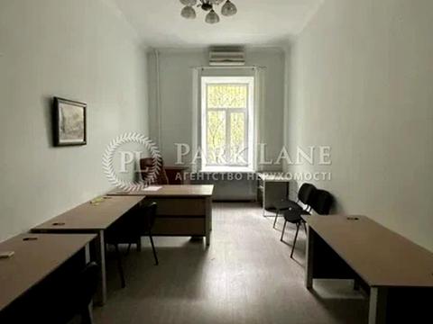 комерційна за адресою Петра Болбочана вул. (Командарма Каменєва), 4