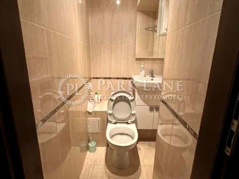 комерційна за адресою Петра Болбочана вул. (Командарма Каменєва), 4