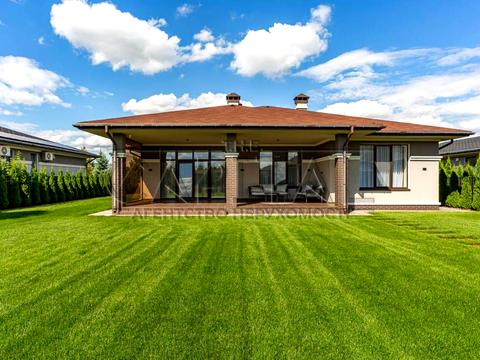 будинок за адресою Гідності вул. (Жертв Революції)