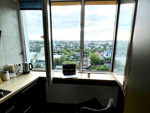 квартира за адресою Соборна вул. (Петропавлівська), 10-Д