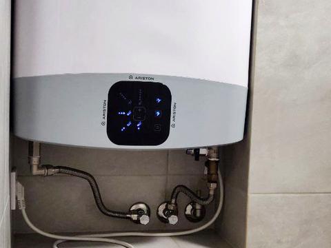 квартира за адресою Родини Глаголєвих вул. (Академіка Грекова), 12-А