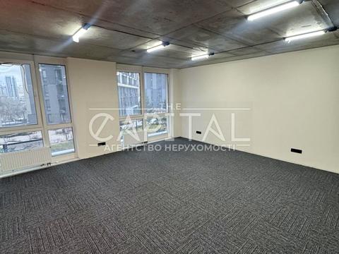 комерційна за адресою Миколи Бажана просп., 6 к2