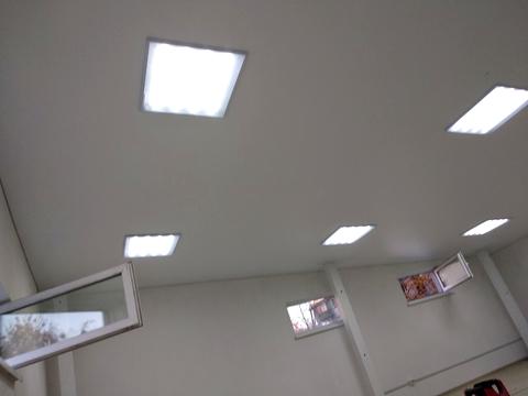 комерційна за адресою Стадіонний проїзд, 11