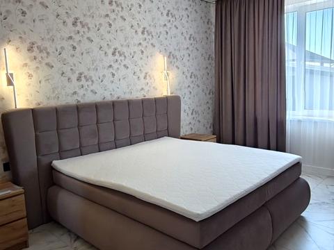 будинок за адресою Молодіжна вул.