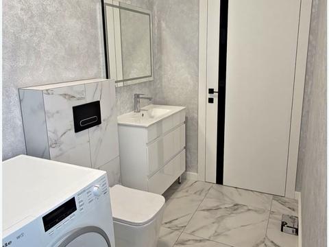 будинок за адресою Молодіжна вул.