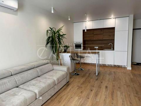 квартира за адресою Зарічна вул., 4