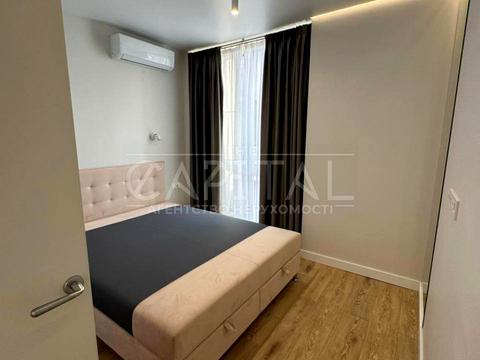 квартира за адресою Зарічна вул., 4