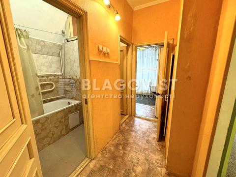 комерційна за адресою Лондонська вул. (Пітерська), 7