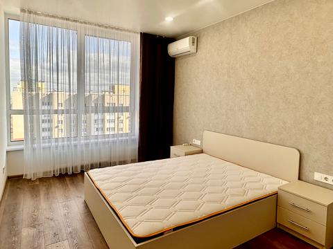 квартира по адресу Олександра Олеся ул., 2-В