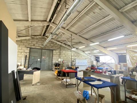 комерційна за адресою Шевченко, 1