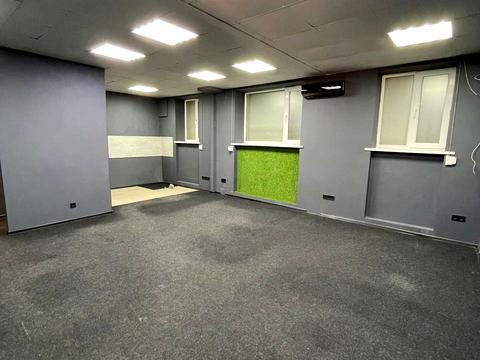 комерційна за адресою Петра Калнишевського просп. (Косіора), 36