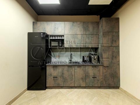 комерційна за адресою Київ, Андрія Верхогляда вул. (Михайла Драгомирова), 14-А