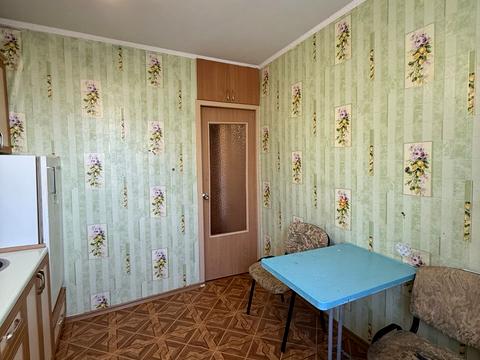 квартира за адресою Галини Петрової вул., 3