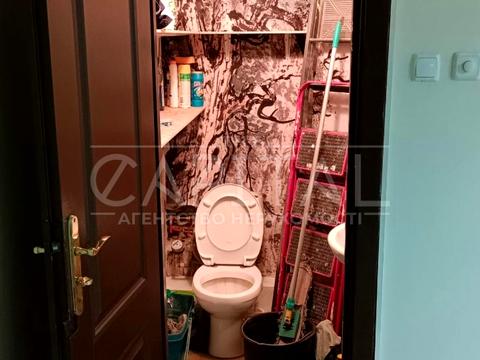 комерційна за адресою Жилянська вул., 5б