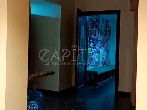 комерційна за адресою Жилянська вул., 5б