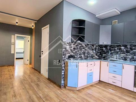 квартира за адресою Соборності вул. (Косіора), 8