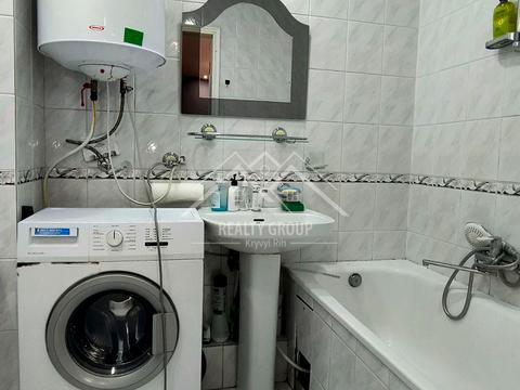 квартира за адресою Соборності вул. (Косіора), 8