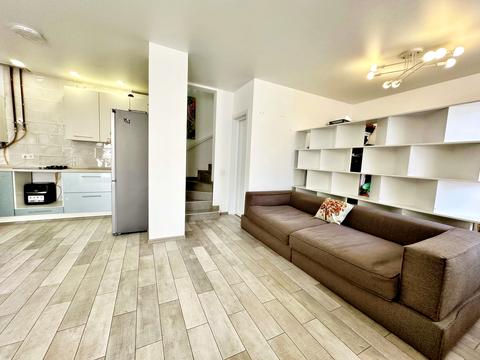 будинок за адресою Богдана Ступки пров., (Будинок 10)