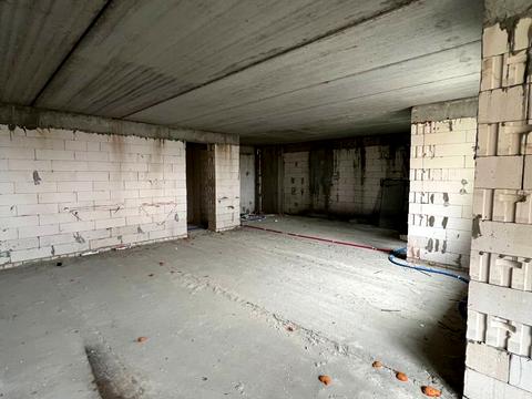 комерційна за адресою Лесі Українки вул., 62-Б