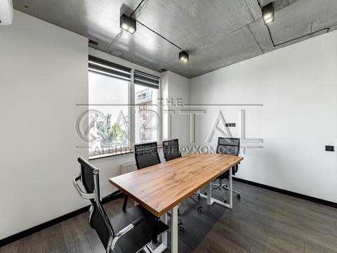 комерційна за адресою вул. Кузнецова, 60/19