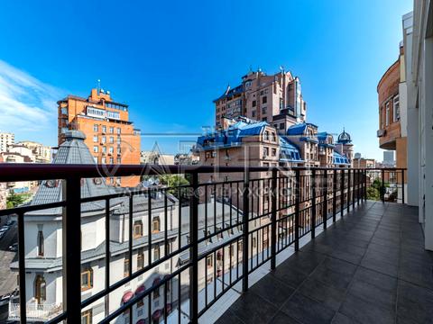 комерційна за адресою вул. Кузнецова, 60/19