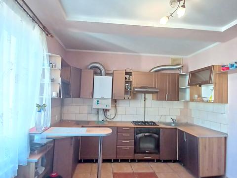 квартира за адресою Тролейбусна вул., 28