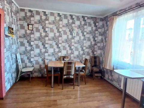 квартира за адресою Тролейбусна вул., 28